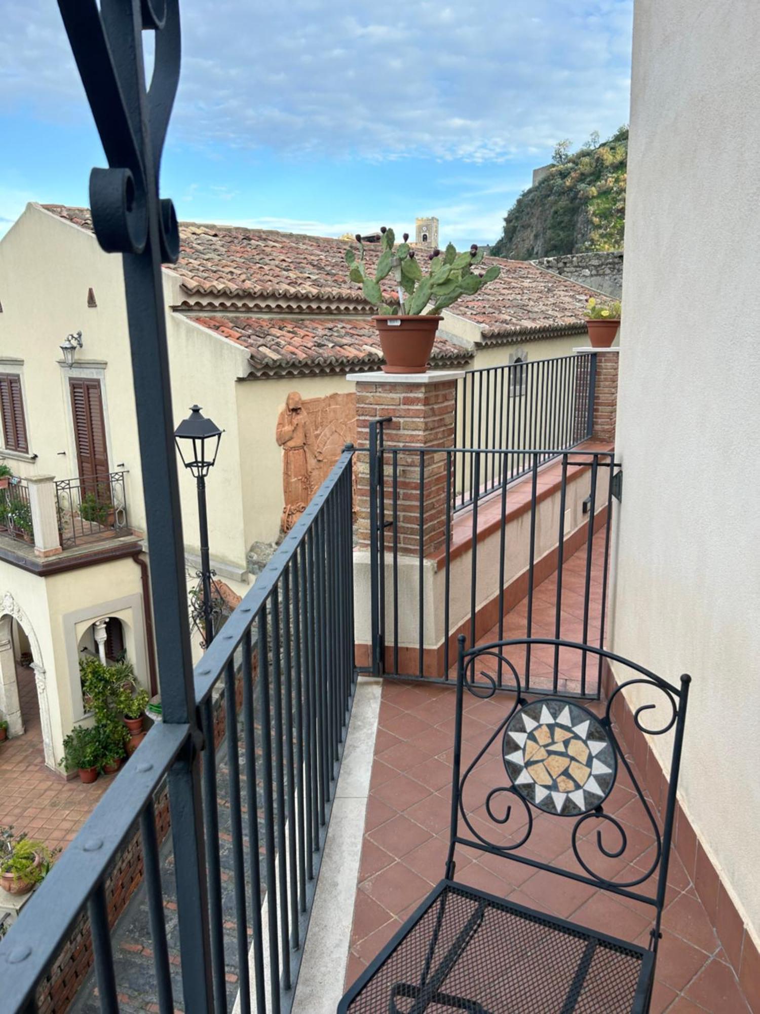 Casa Gambino Panzió Savoca Kültér fotó