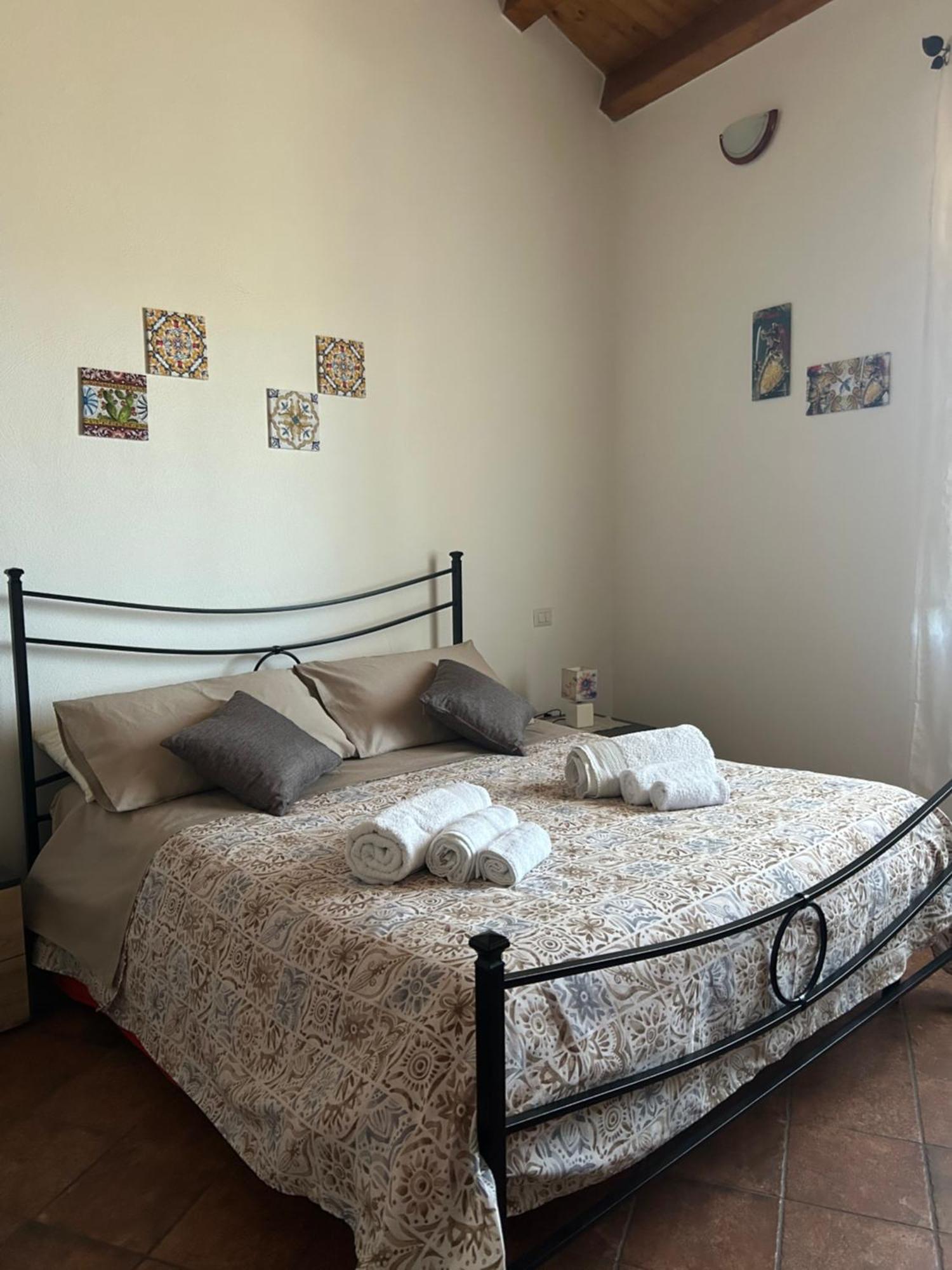 Casa Gambino Panzió Savoca Kültér fotó